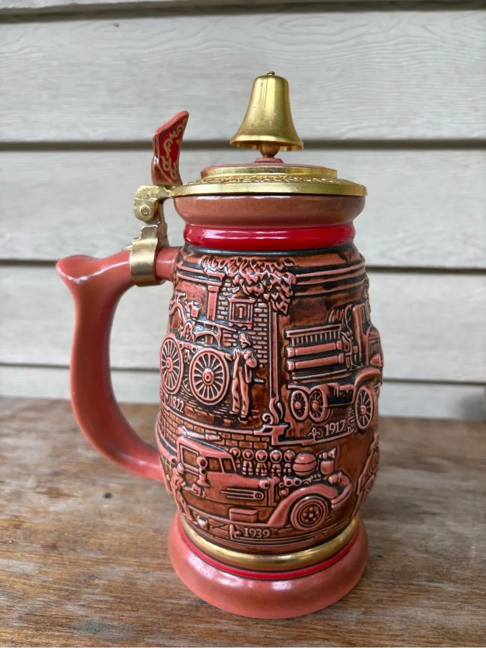 1989 Avon Tribute to American Firefighters beer stein, crafted in Brazil.